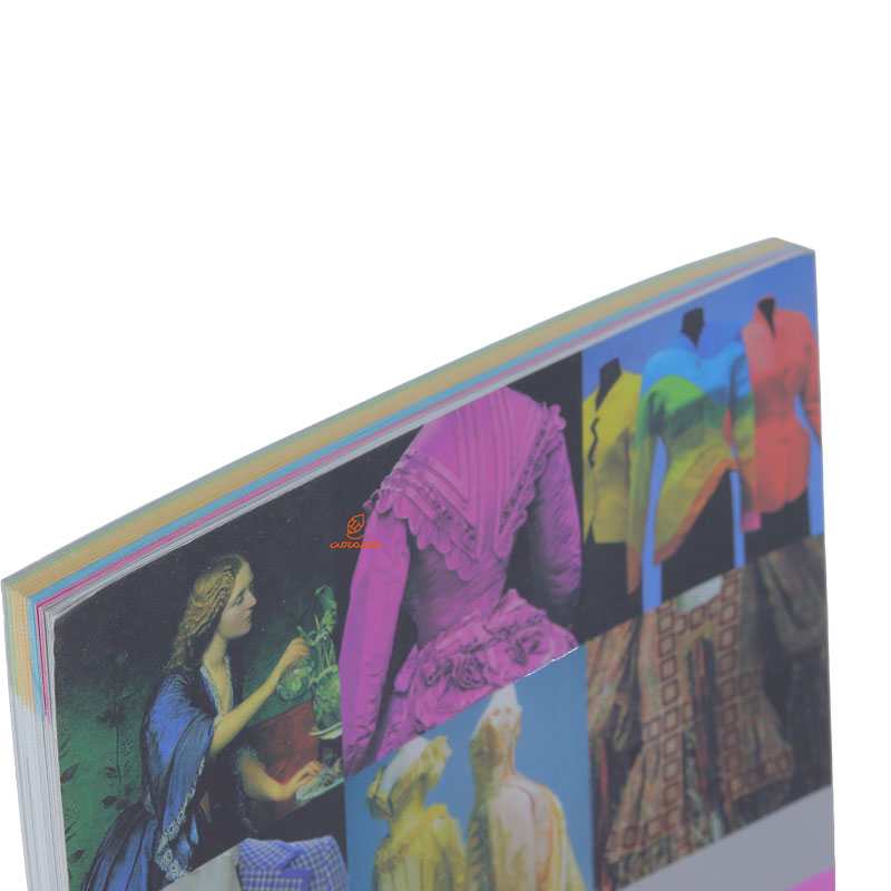 کتاب گرایش های طراحی لباس (1)