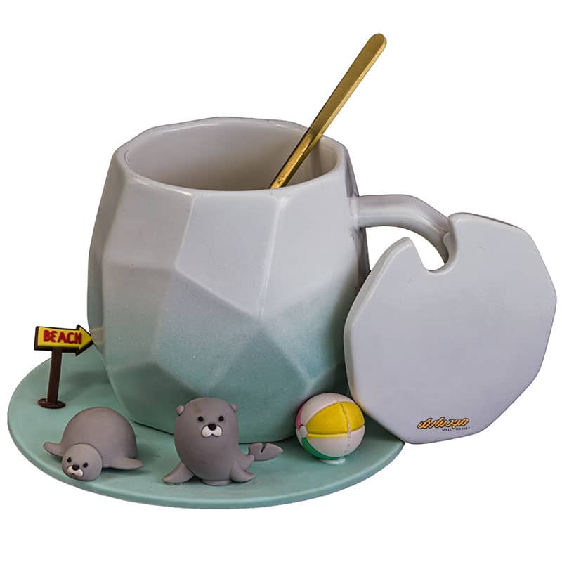 ماگ فانتزی سفید و سبز طرح ساحل زیر سیلیکونی (1)