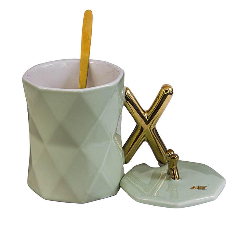 ماگ فانتزی سبز طرح دسته طلایی (1)