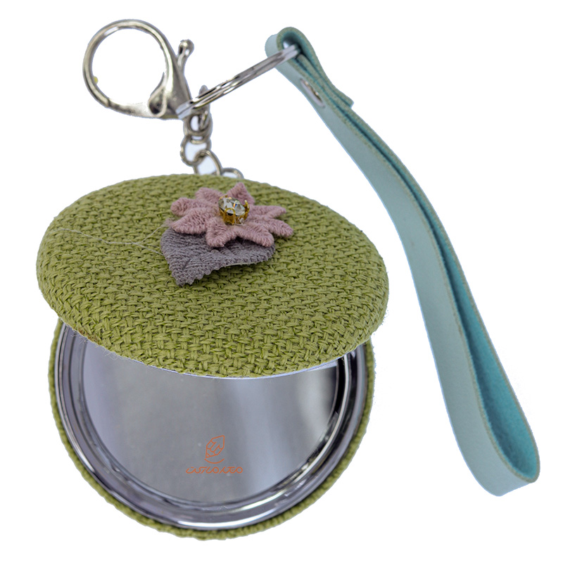 آینه گرد جیبی (آرایشی) فانتزی پارچه ای سبز طرح گل 075 (3)
