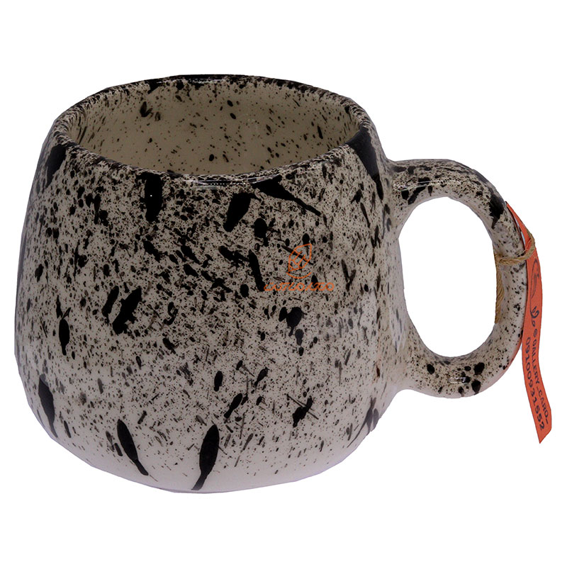 ماگ مشکی سفید دایره