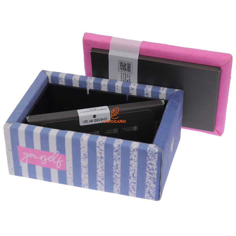 کیت باکس سایز 2 طرح صورتی قلبی لوتوس (4)