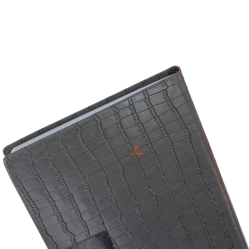 سالنامه (سررسید) 1403 مدل ترمو کارینا طوسی کیا (1)