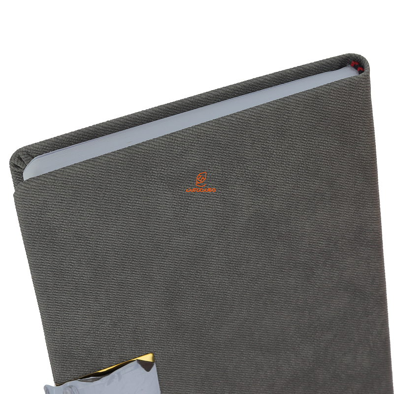 سالنامه (سررسید) 1403 رقعی دوختی مدل ترلان ذغالی کیا (1)