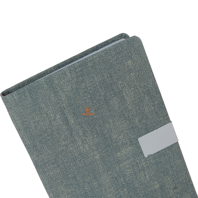 سالنامه (سررسید) 1403 رقعی دوختی مدل ژینا سبز روشن کیا (4)