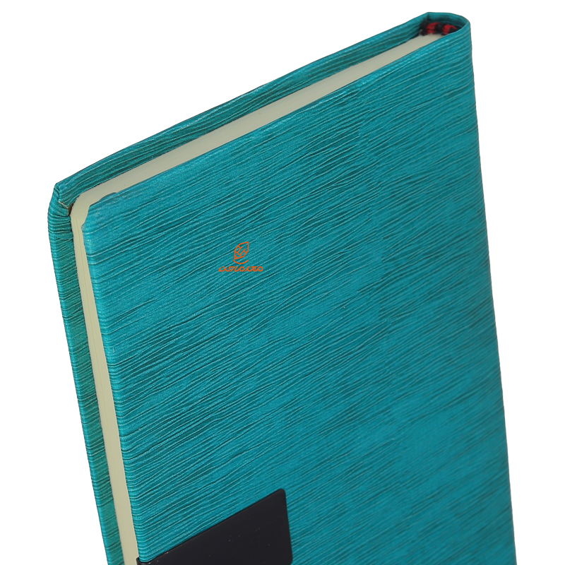 سالنامه (سررسید) 1403 مدل اروپایی ترمو متالیک فیروزه ای کیا (1)