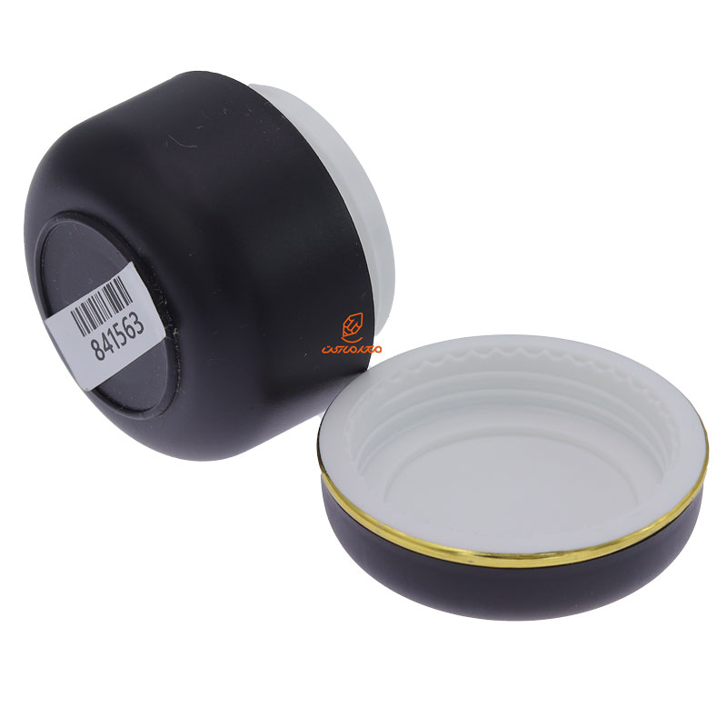 دوات پلاستیکی مشکی نوار طلایی (1)