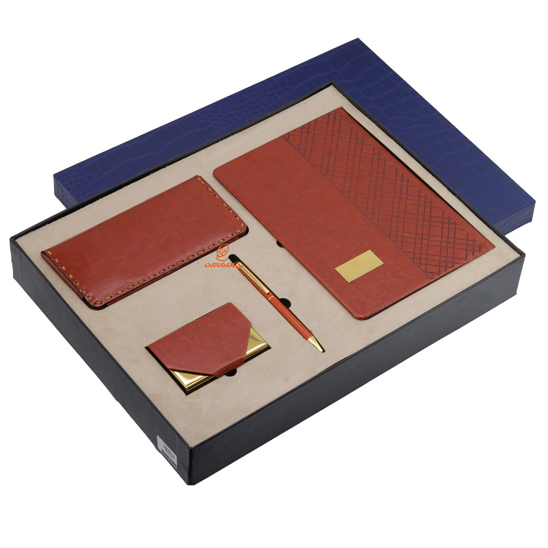 ست مدیریتی 1010 (سررسید+جاکارتی+کیف پالتویی+خودکار تاچ دار) نادری