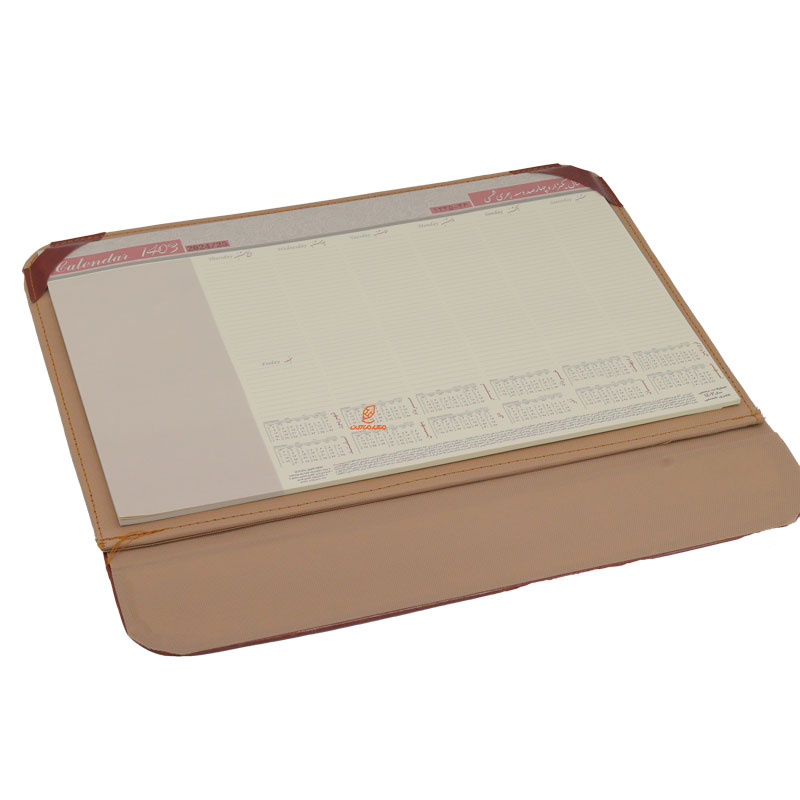 تقویم رومیزی 1403 قهوه ای مدل دستیار منشی ایلیا (4)