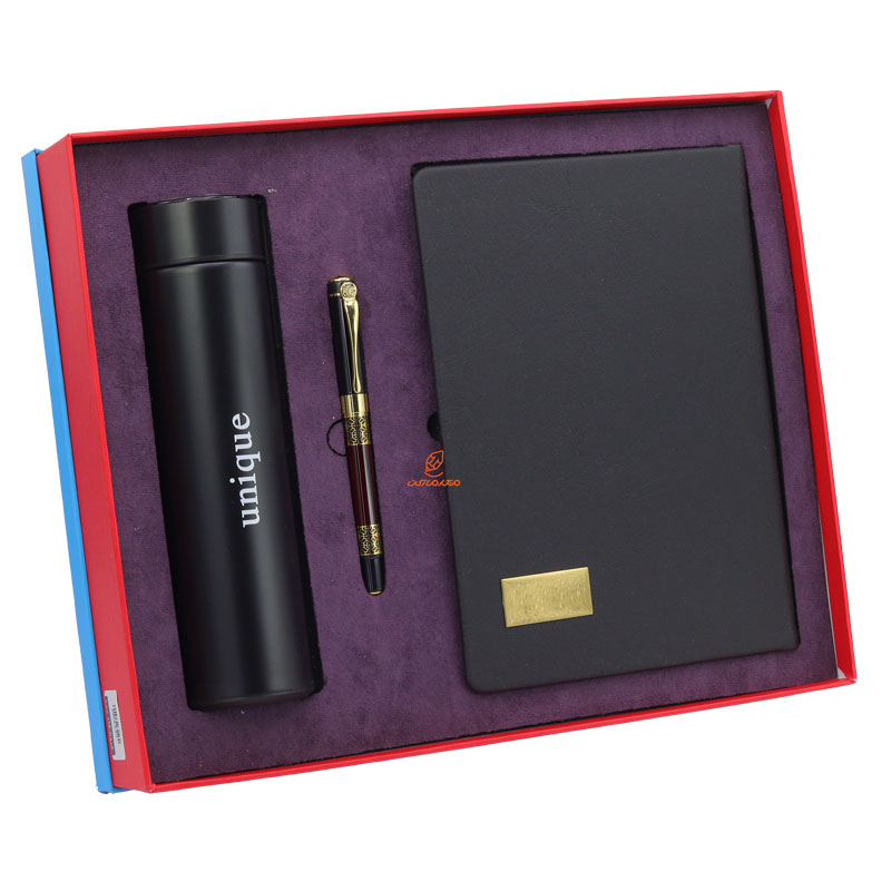 ست مدیریتی 2019 (سررسید+فلاسک+روان نویس) نادری (3)