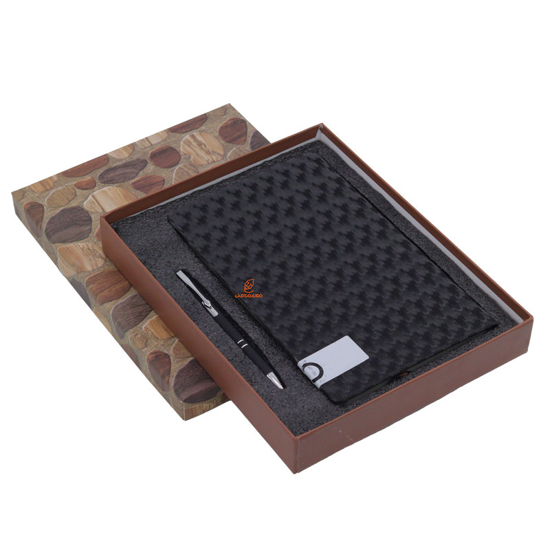 ست مدیریتی دو تکه (سالنامه اروپایی+خودکار) ایلیا