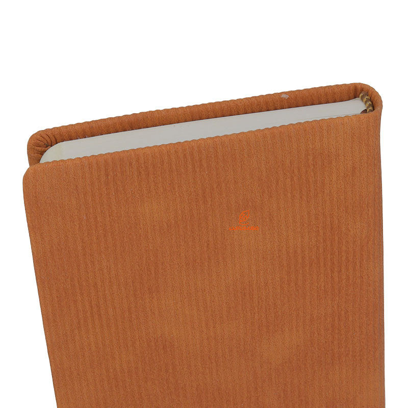 سالنامه (سررسید) 1403 کبریتی مدل اروپایی ایلیا 246 (4)