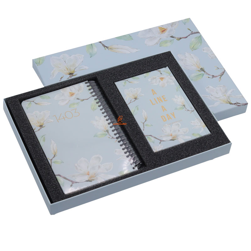 ست سالنامه 1403 و یادداشت طرح گل سفید دات نوت Dotnote