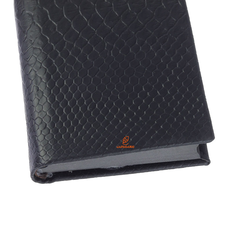 سالنامه (سررسید) جیبی 1403 پوست ماری مشکی کد 2 عرش (3)