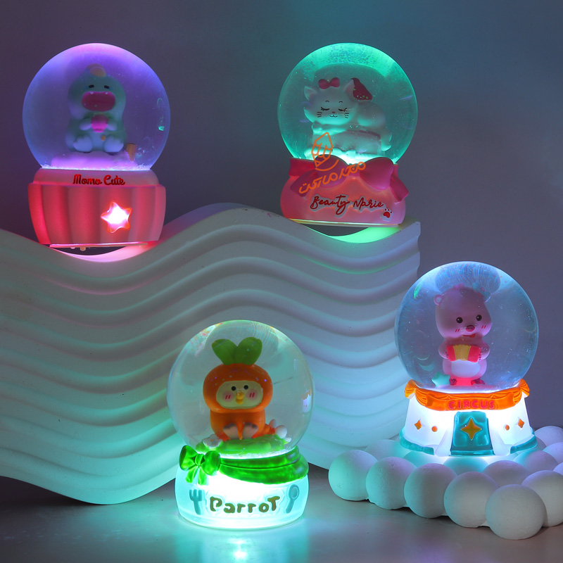 گوی فانتزی چراغ دار طرح حیوانات w030 (9).jpg