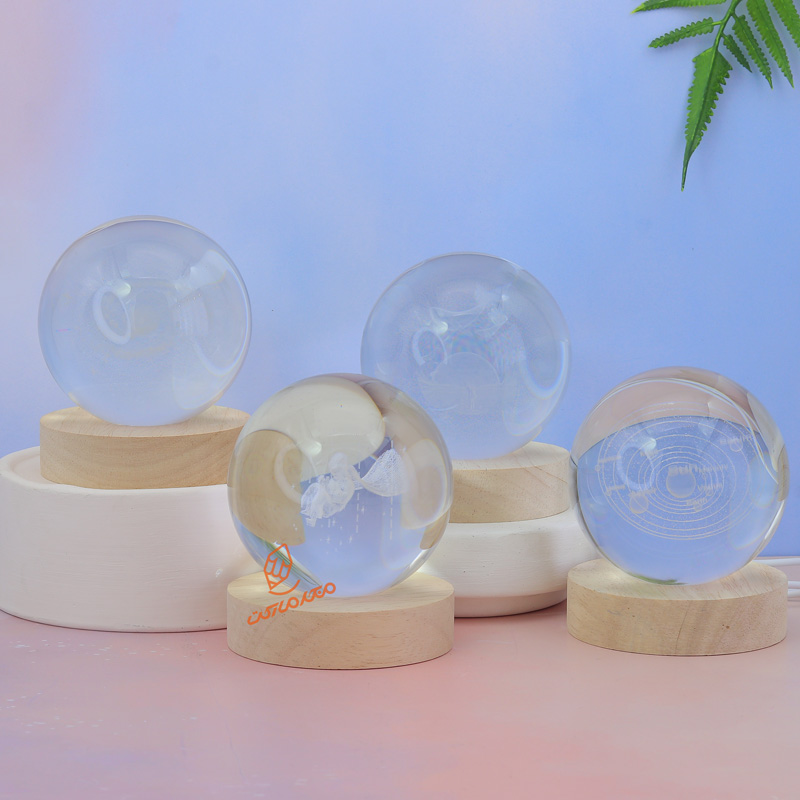 گوی کریستال پایه چوبی بزرگ کد 756