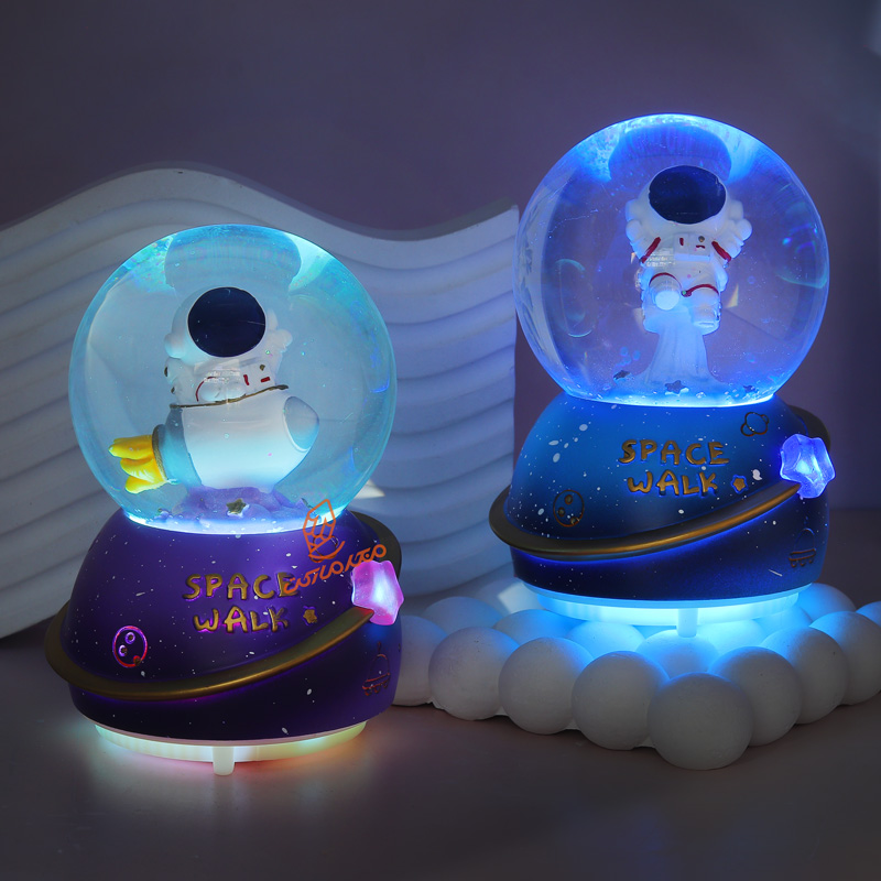 گوی فانتزی موزیکال 12 سانت طرح فضانورد G4324 (4).jpg