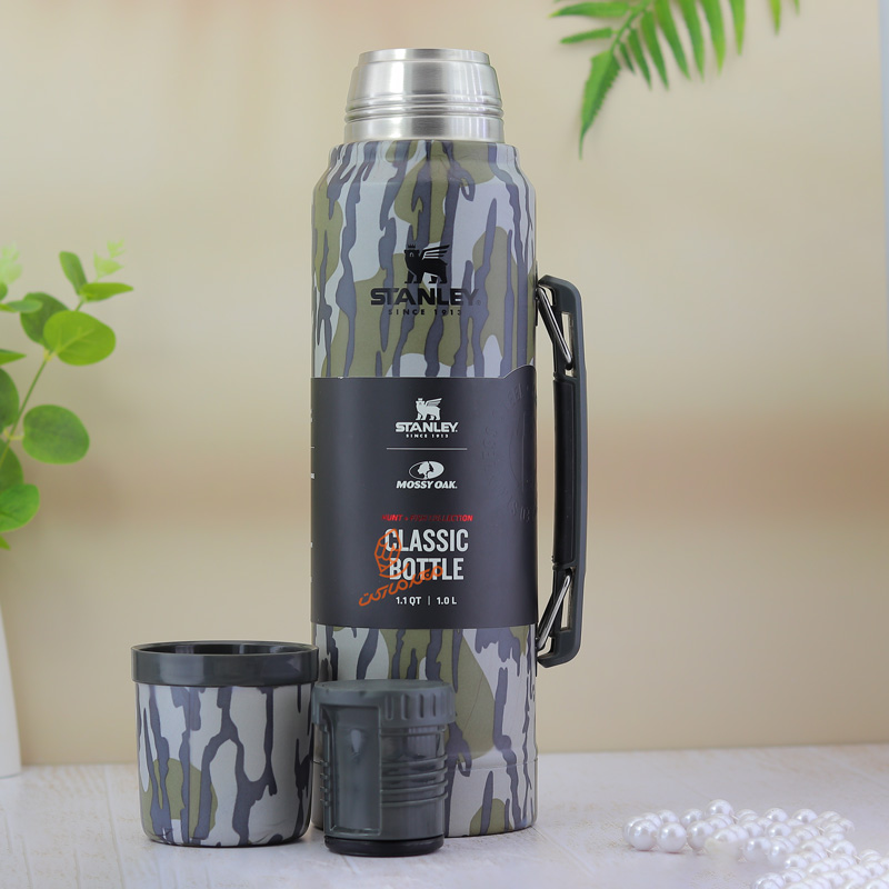 فلاسک یک لیتر استنلی STANLEY کد 053 (3).jpg