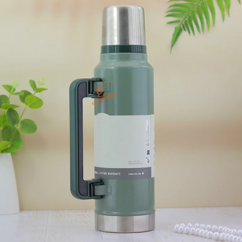 فلاسک کلاسیک 1.4 لیتر استنلی STANLEY (2).jpg