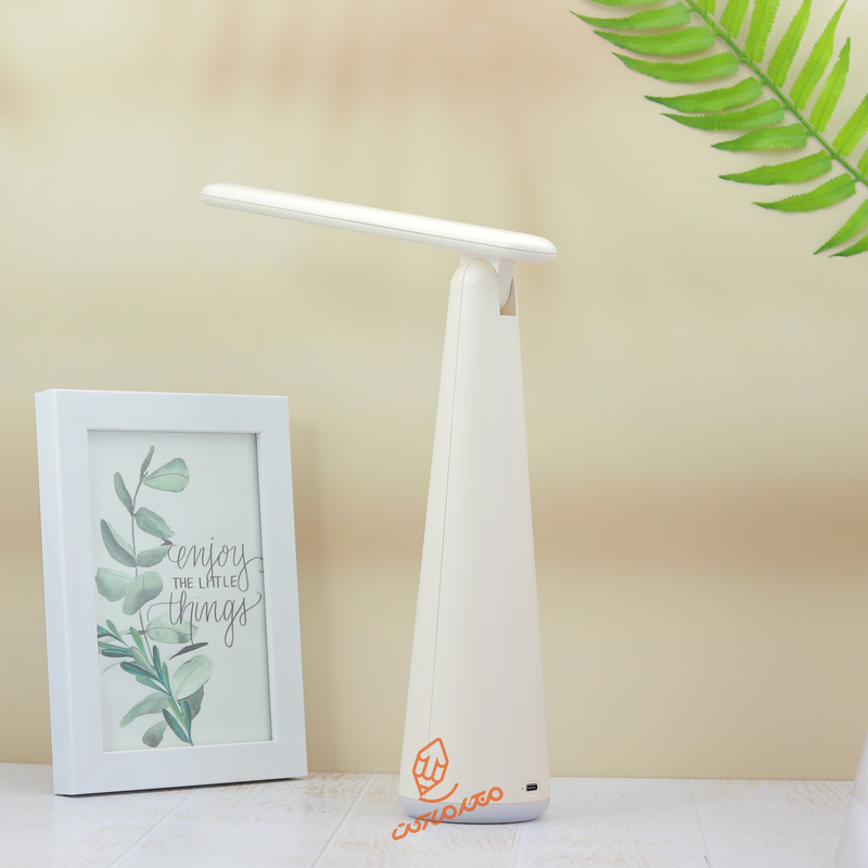 چراغ مطالعه تاشو مدل KP_629 (5).jpg