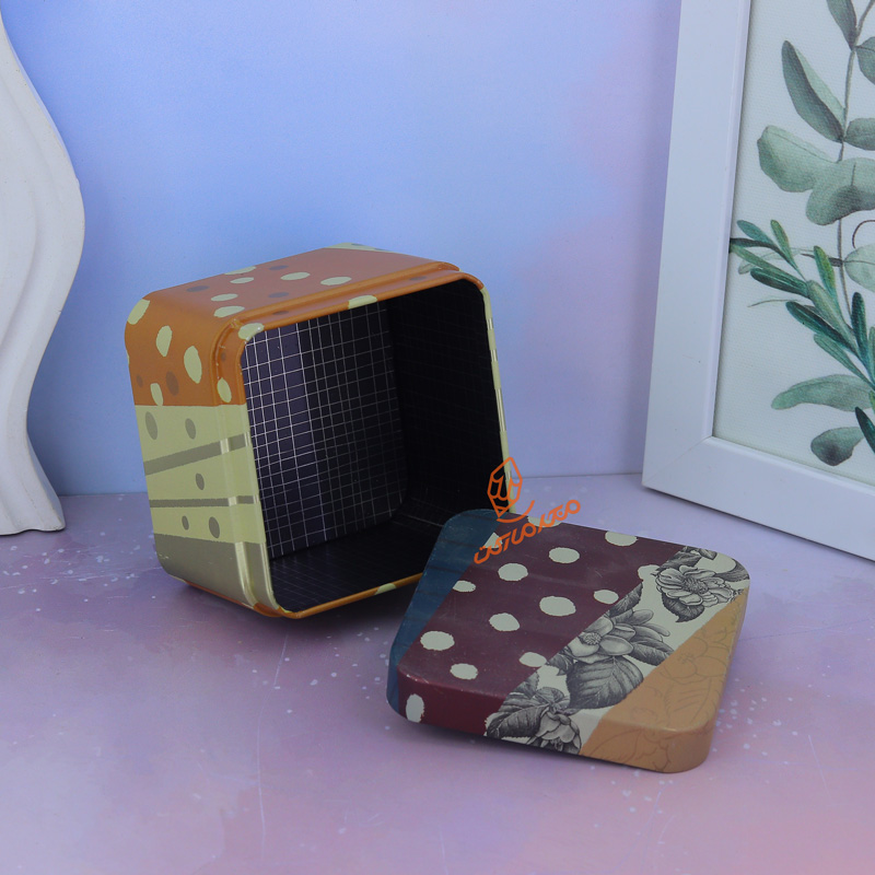 متال باکس فلزی مربع سایز 19 لوتوس MERRIX (1).jpg