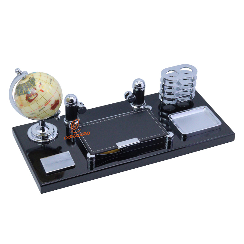 سرویس اداری رومیزی کلاسیک ( به همراه کره زمین ) کد 1590 (2).jpg