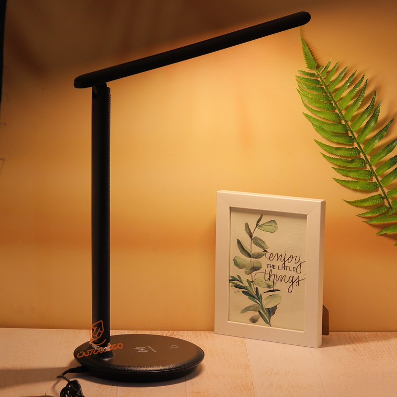 چراغ مطالعه رومیزی تاشو مدل وایرلس کد TGX-A923 (5).jpg