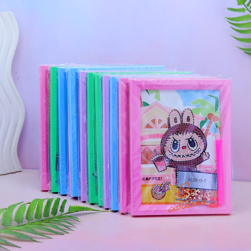 نقاشی الماسی 18*13 طرح لبوبو  A168-B