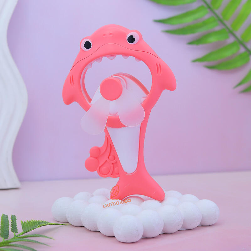 پنکه دستی فانتزی طرح طرح نهنگ A-641 (2).jpg