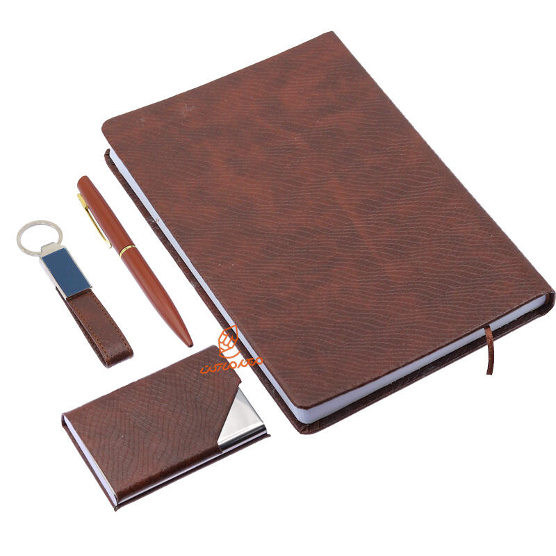 ست مدیریتی 4 تکه (سررسید،خودکار،جاکارتی،جاکلیدی) کد 204 (1).jpg